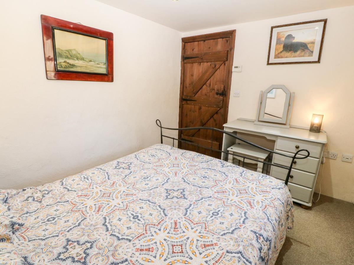 Bwthyn Yr Helyg Willow Cottage Llannor Buitenkant foto